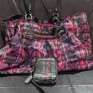 Coach large tote and matching pouch